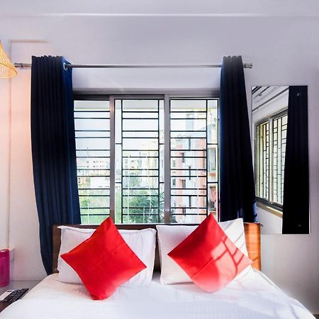 Oyo Flagship Mishika Homes Kolkata Exterior photo