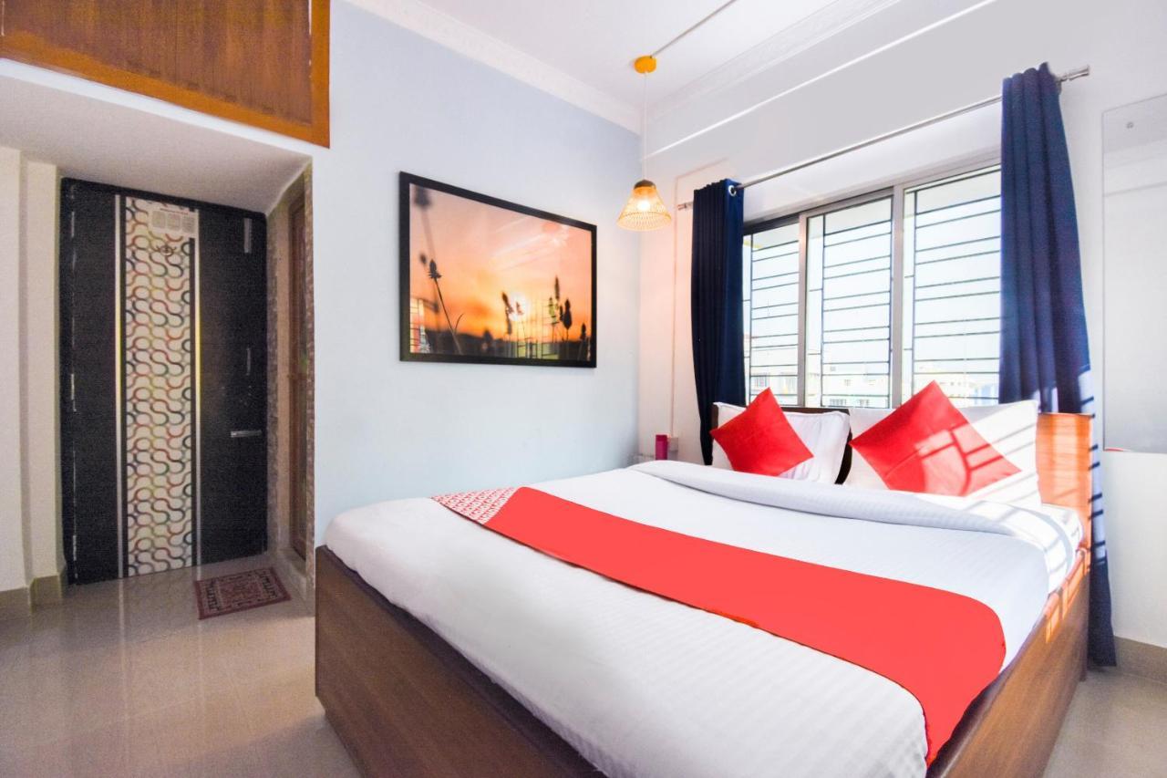 Oyo Flagship Mishika Homes Kolkata Exterior photo